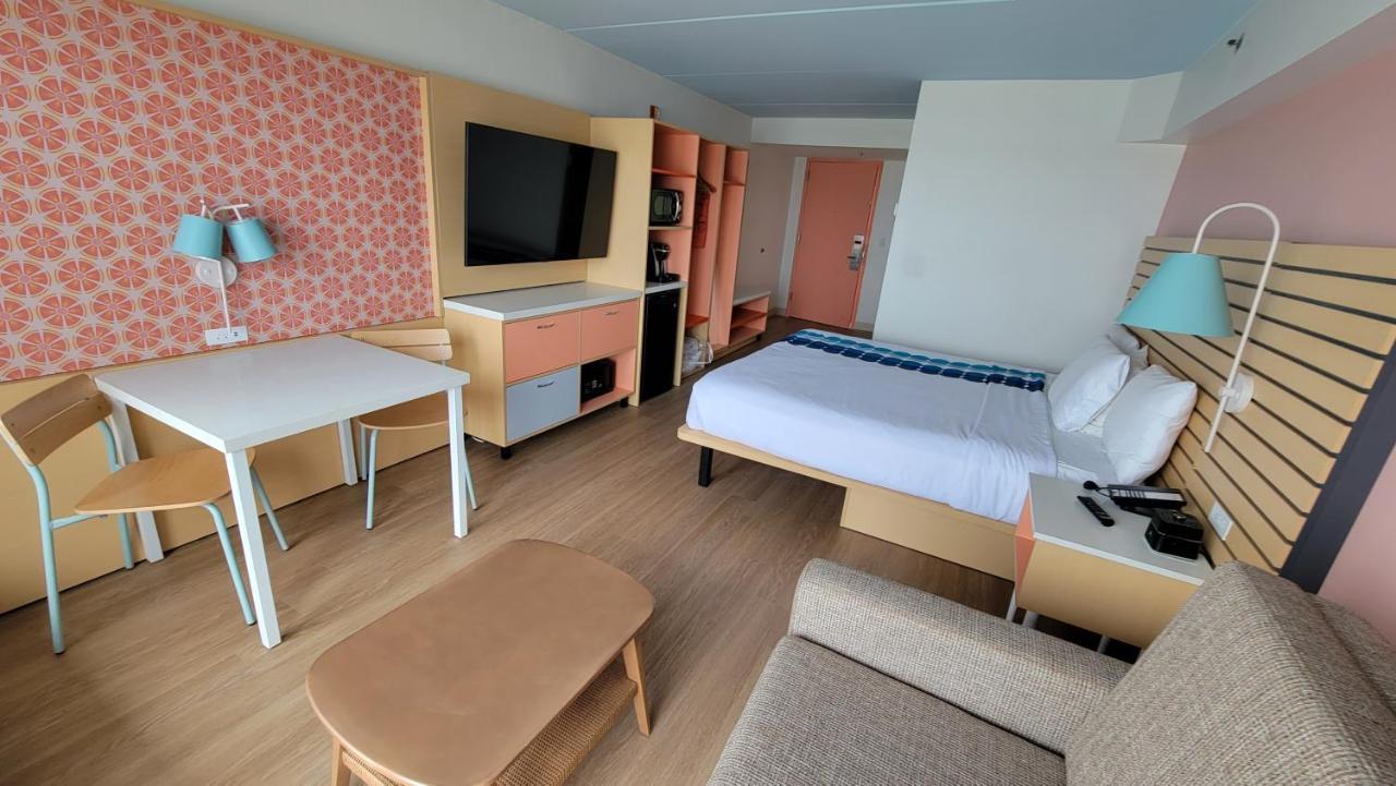 Golden Sands Oceanfront Hotel Каролина Бийч Екстериор снимка
