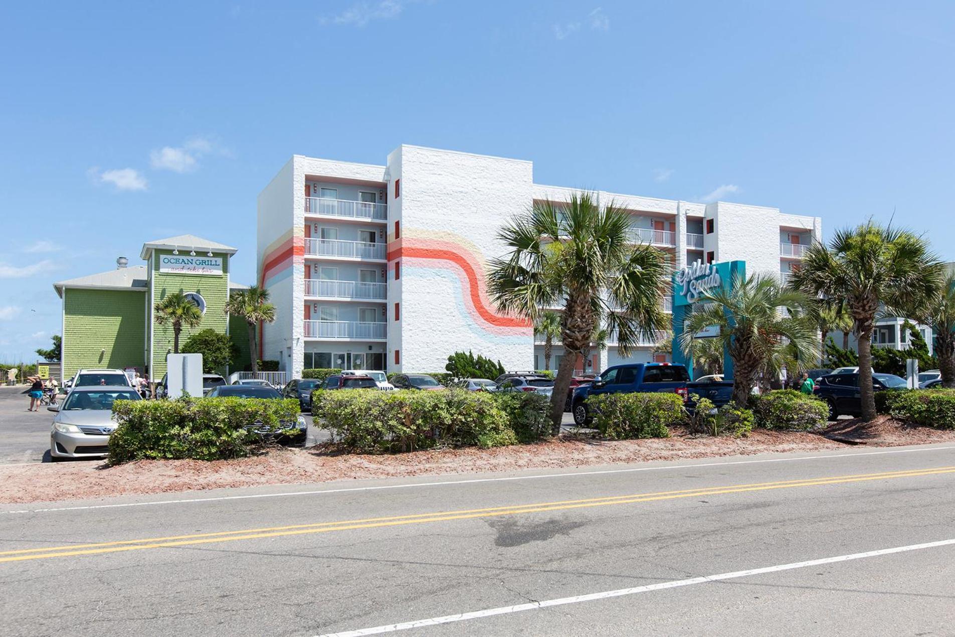 Golden Sands Oceanfront Hotel Каролина Бийч Екстериор снимка