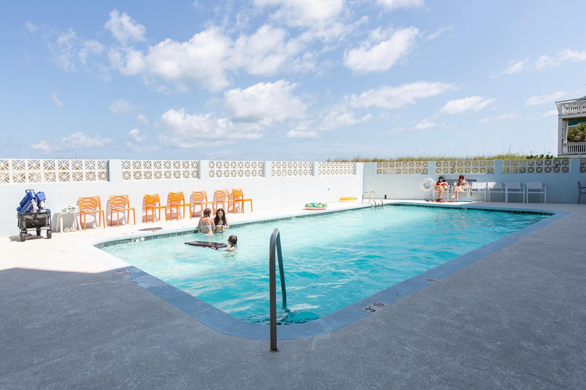 Golden Sands Oceanfront Hotel Каролина Бийч Екстериор снимка